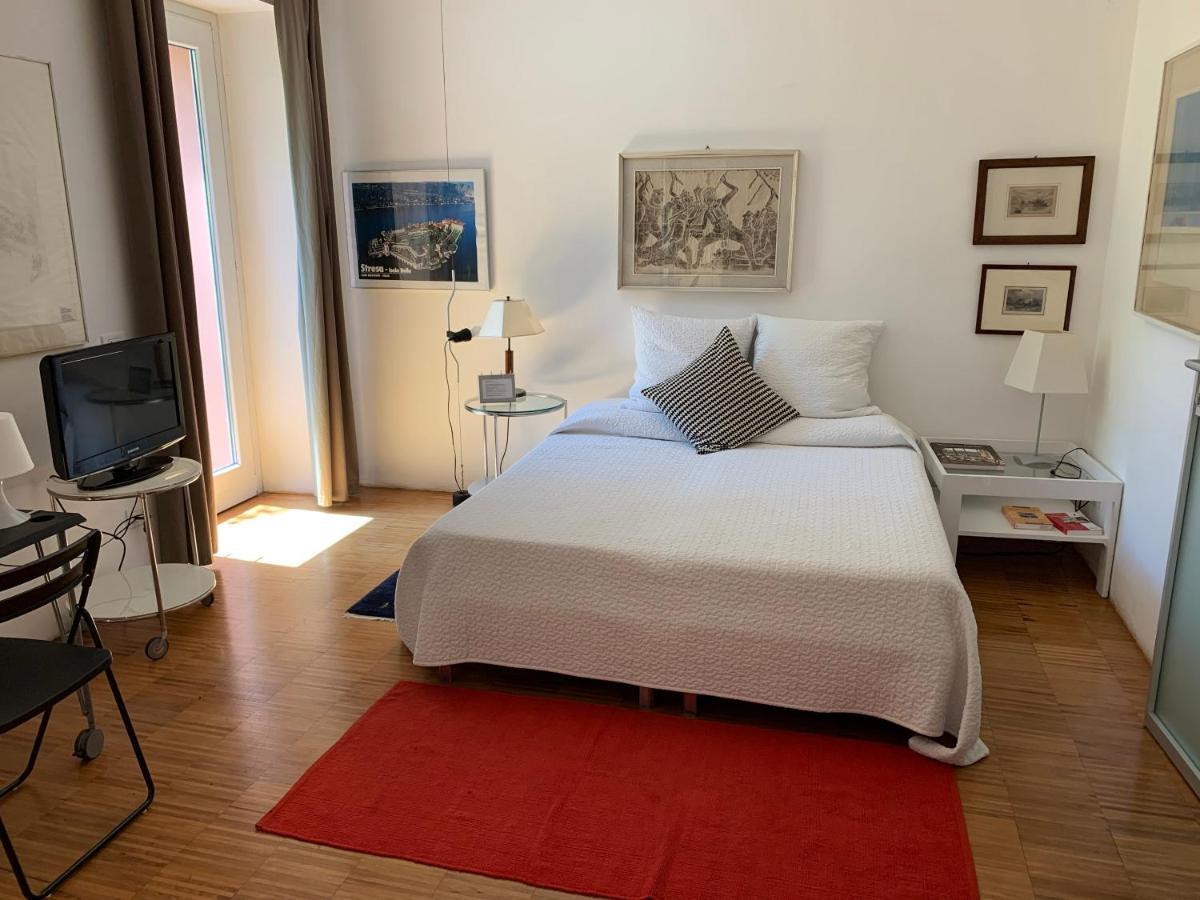 Casabella-Lago Maggiore Lesa Bagian luar foto